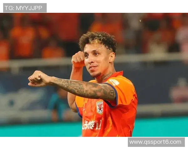 克雷桑分享进球庆祝照坚持不懈是成功的必经之路