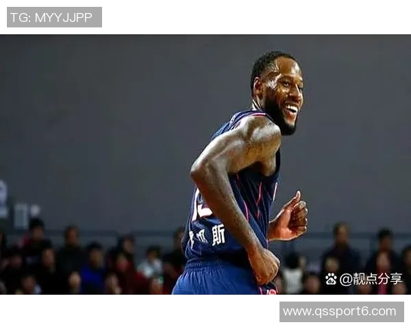 乔治表现平平三分命中率不佳却贡献15分4篮板6助攻球队仍需提升整体状态