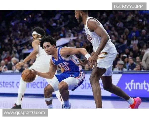 米切尔首节独得13分表现抢眼但失误和犯规略显频繁