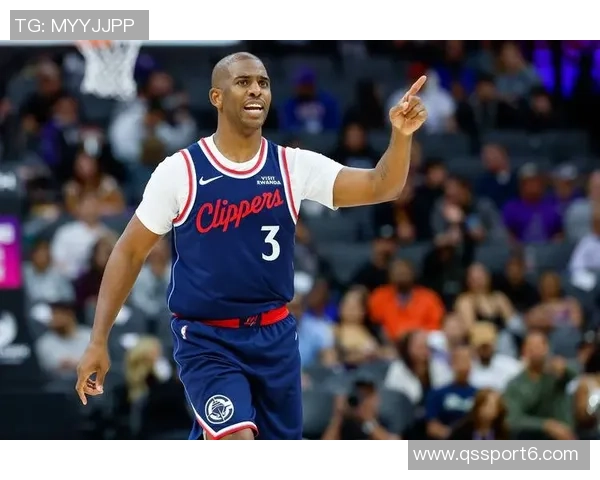 保罗适应快船角色变化努力实现生活与篮球的完美平衡