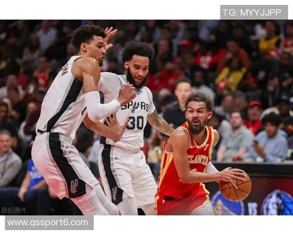 福克斯状态火热三场比赛数据亮眼场均26分8助攻命中率超高